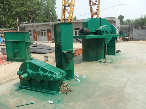 斗式提升機(jī)為什么需要安裝清料設(shè)備？