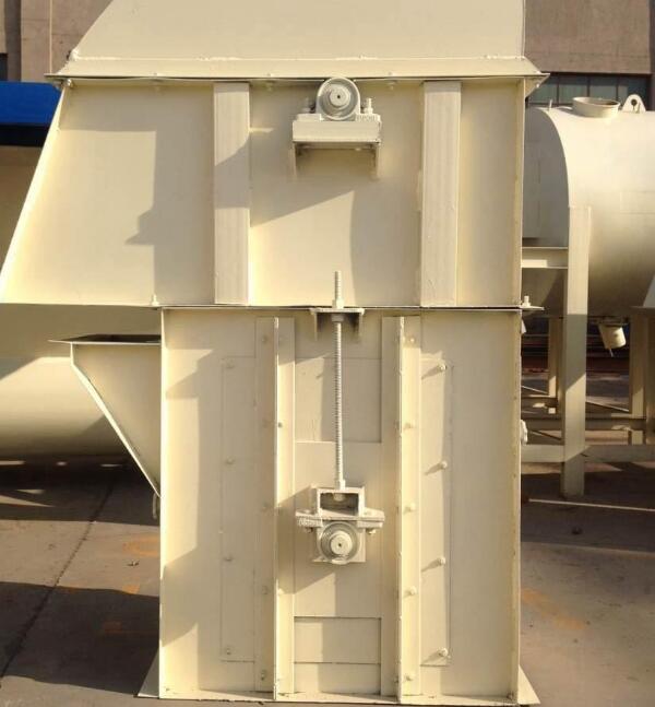 垂直斗式提升機(jī)料斗接觸殼體如何解決？